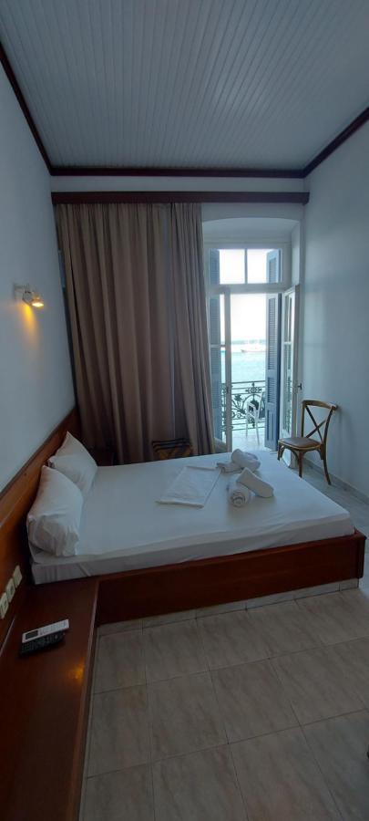 Leonidas Hotel Gythio Bagian luar foto