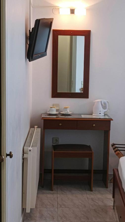 Leonidas Hotel Gythio Bagian luar foto